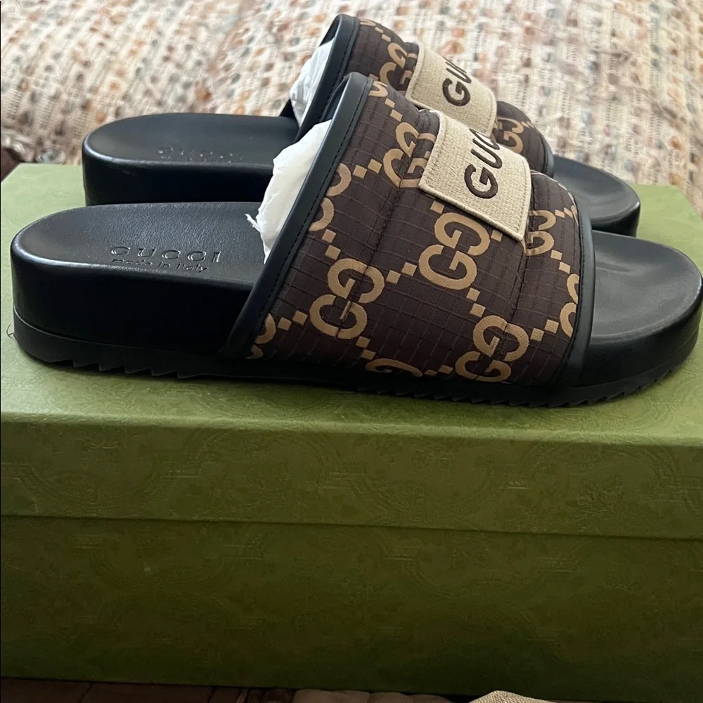 Gucci Brown and Beige Monogram Slide Sandals - Picture 6 of 7